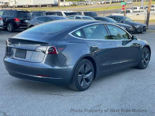 Gray 2019 Tesla Model 3 Long Range