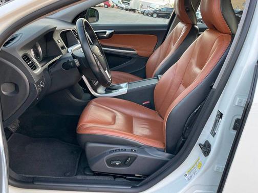 2013 Volvo S60 T5