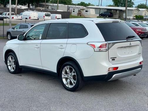 2015 Mitsubishi Outlander SE