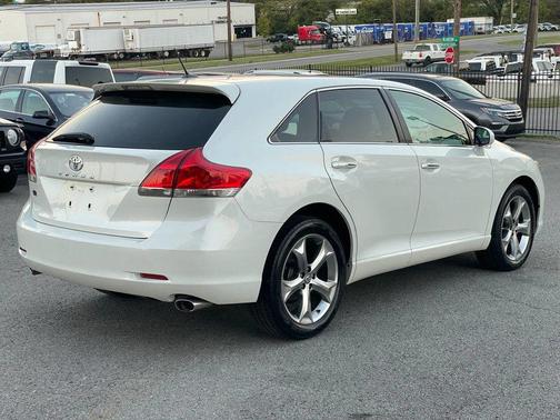 2010 Toyota Venza Base