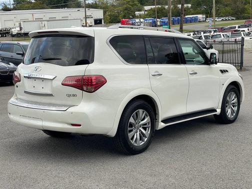 2016 INFINITI QX80 Base