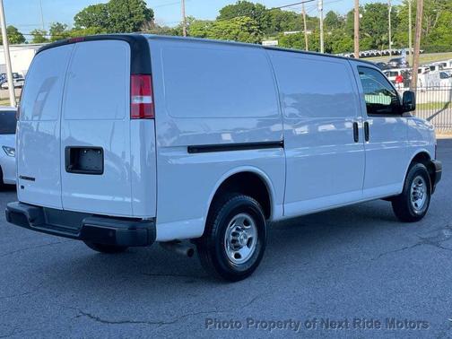 Summit White 2022 Chevrolet Express 2500 LT