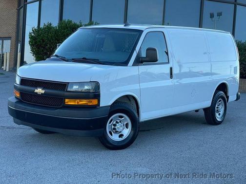 Summit White 2022 Chevrolet Express 2500 LT