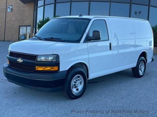 Summit White 2022 Chevrolet Express 2500 LT