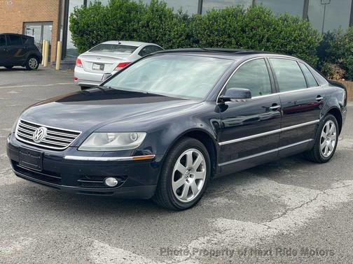 Petrol 2004 Volkswagen Phaeton 2004 VOLKSWAGEN PHAETON 4.2L V8 4D LUXURY SEDAN 615-730-9991