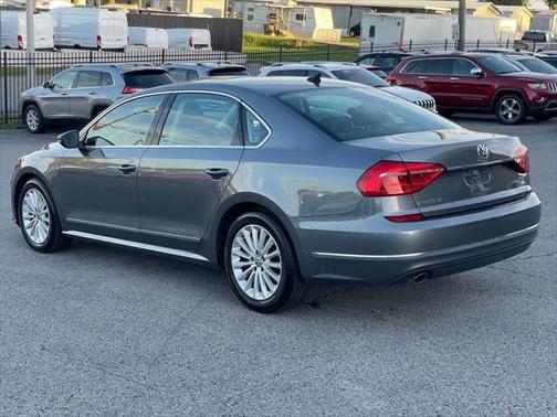 2016 Volkswagen Passat 1.8T SE