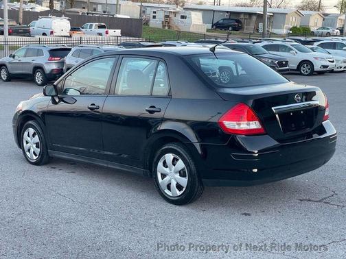 2011 Nissan Versa 1.8 S