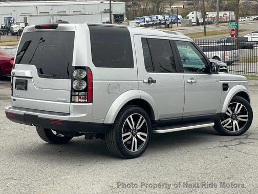2016 Land Rover LR4 Base