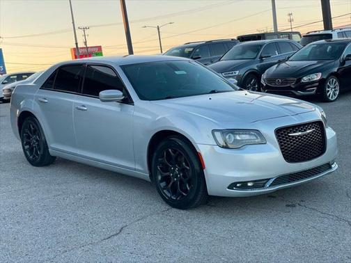 2020 Chrysler 300 C