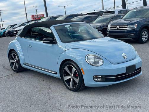 2013 Volkswagen Beetle Base