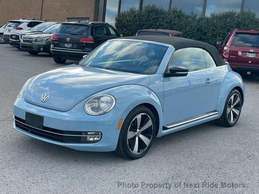 2013 Volkswagen Beetle Base