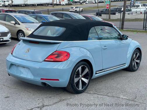 2013 Volkswagen Beetle Base