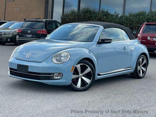 2013 Volkswagen Beetle Base