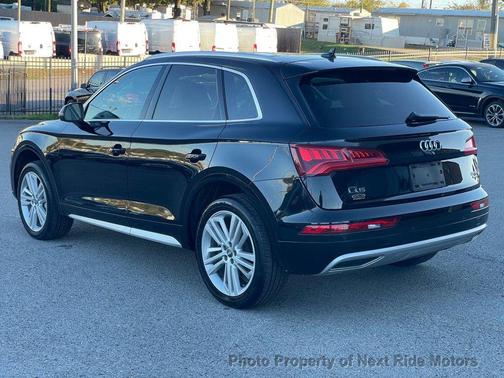 2018 Audi Q5 2.0T Premium Plus