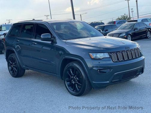 2018 Jeep Grand Cherokee Altitude