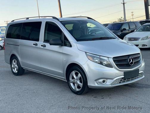 2016 Mercedes-Benz Metris Base