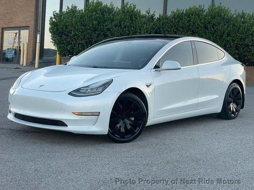Pearl White Multi-Coat 2019 Tesla Model 3 Long Range