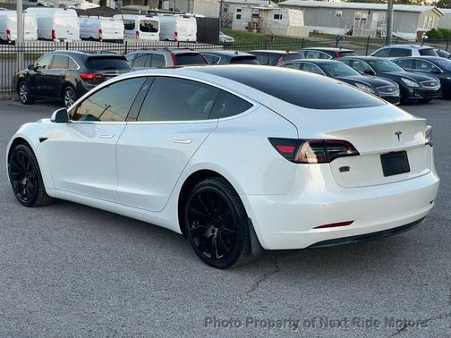 Pearl White Multi-Coat 2019 Tesla Model 3 Long Range