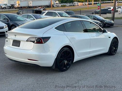 Pearl White Multi-Coat 2019 Tesla Model 3 Long Range