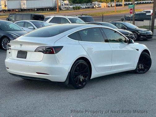 Pearl White Multi-Coat 2019 Tesla Model 3 Long Range