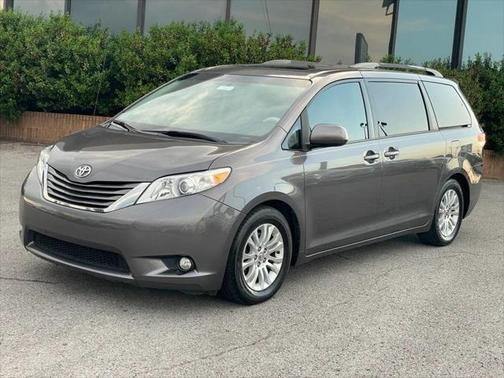 2013 Toyota Sienna XLE