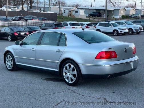 2004 Volkswagen Phaeton 2004 VOLKSWAGEN PHAETON V8 SEDAN 1-OWNER GREAT-DEAL 615-730-9991