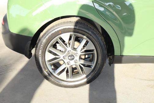 Green 2021 Kia Soul EX