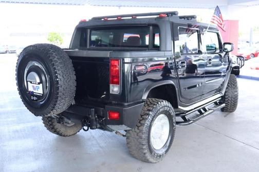 Black 2005 Hummer H2 SUT