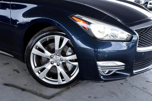 2018 INFINITI Q70L 3.7 LUXE