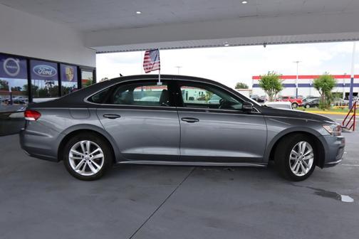 2020 Volkswagen Passat 2.0T SE
