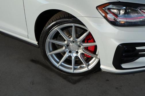 2019 Volkswagen Golf GTI 2.0T SE