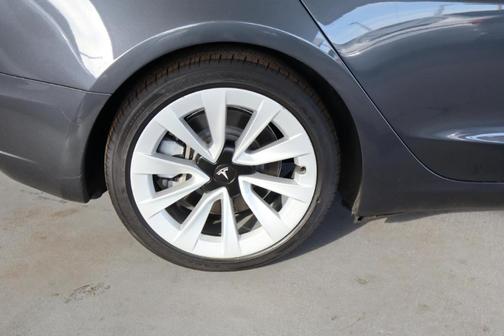Gray 2021 Tesla Model 3 Long Range