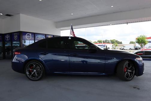 2019 Alfa Romeo Giulia Base