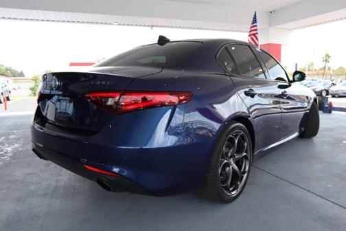 2019 Alfa Romeo Giulia Base