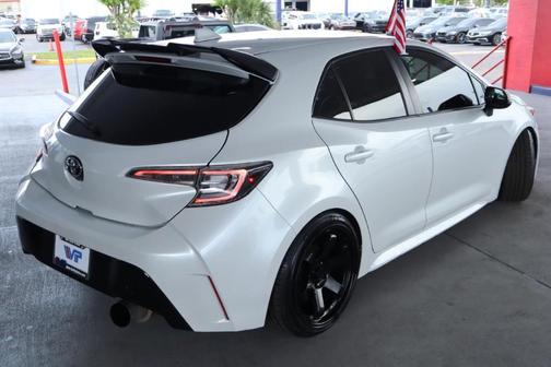 White 2022 Toyota Corolla Hatchback SE