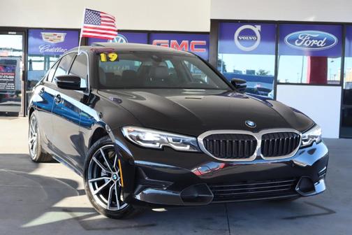 2019 BMW 330 i