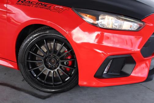 2017 Ford Focus ST Base