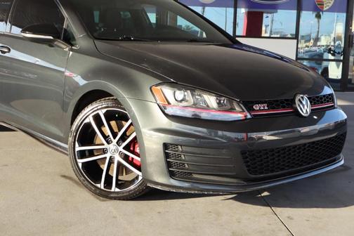 2017 Volkswagen Golf GTI Sport 4-Door