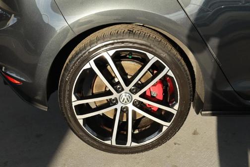 2017 Volkswagen Golf GTI Sport 4-Door
