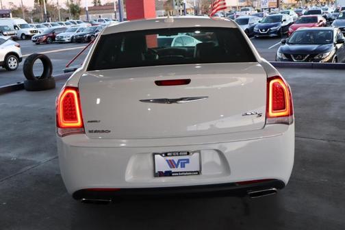 2020 Chrysler 300 S