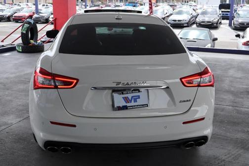 2018 Maserati Ghibli Base
