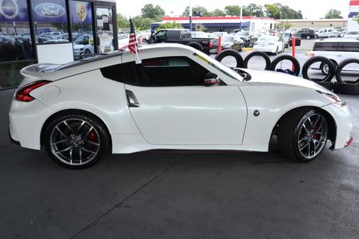 White 2018 Nissan 370Z NISMO Tech