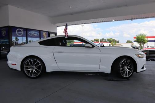2016 Ford Mustang EcoBoost Premium