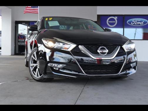 Black 2017 Nissan Maxima 3.5 SV