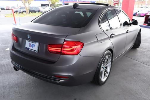 2018 BMW 330e iPerformance