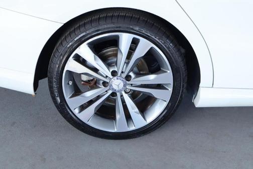 Pearl White 2016 Mercedes-Benz CLA-Class Base