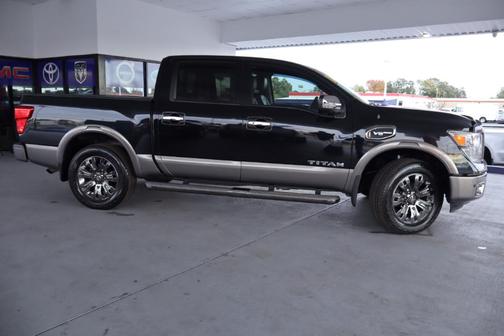 2017 Nissan Titan Platinum Reserve