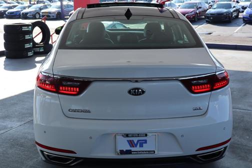 2018 Kia Cadenza SX Limited