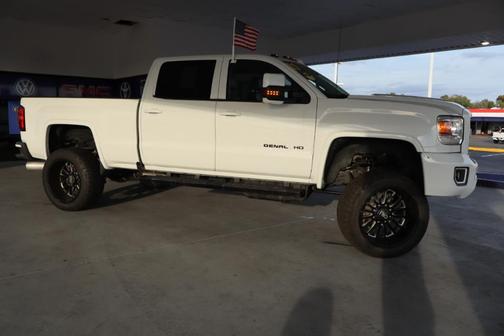 2017 GMC Sierra 3500 Denali