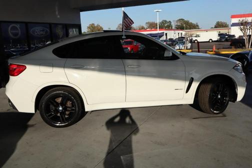 2016 BMW X6 xDrive50i